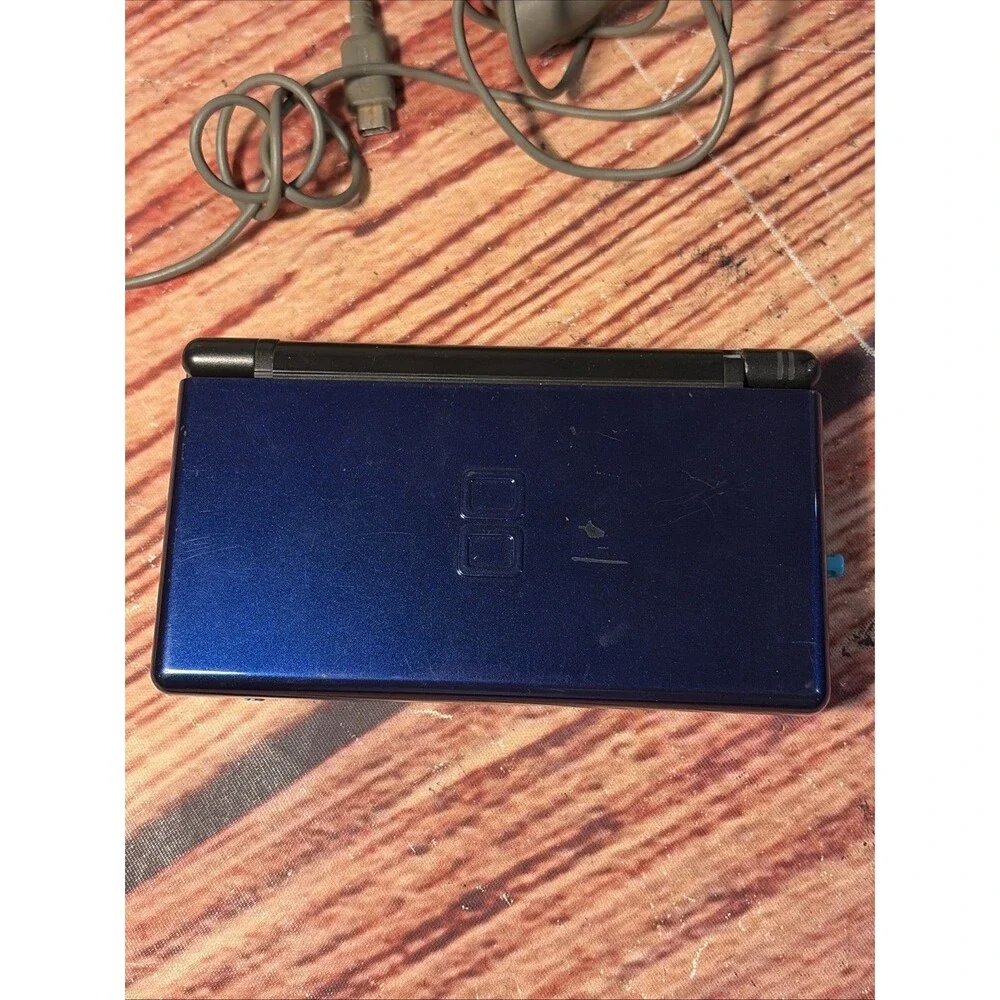 Nintendo DS Lite Handheld Console Cobalt/Black USG-001 w/ Charger & Stylus